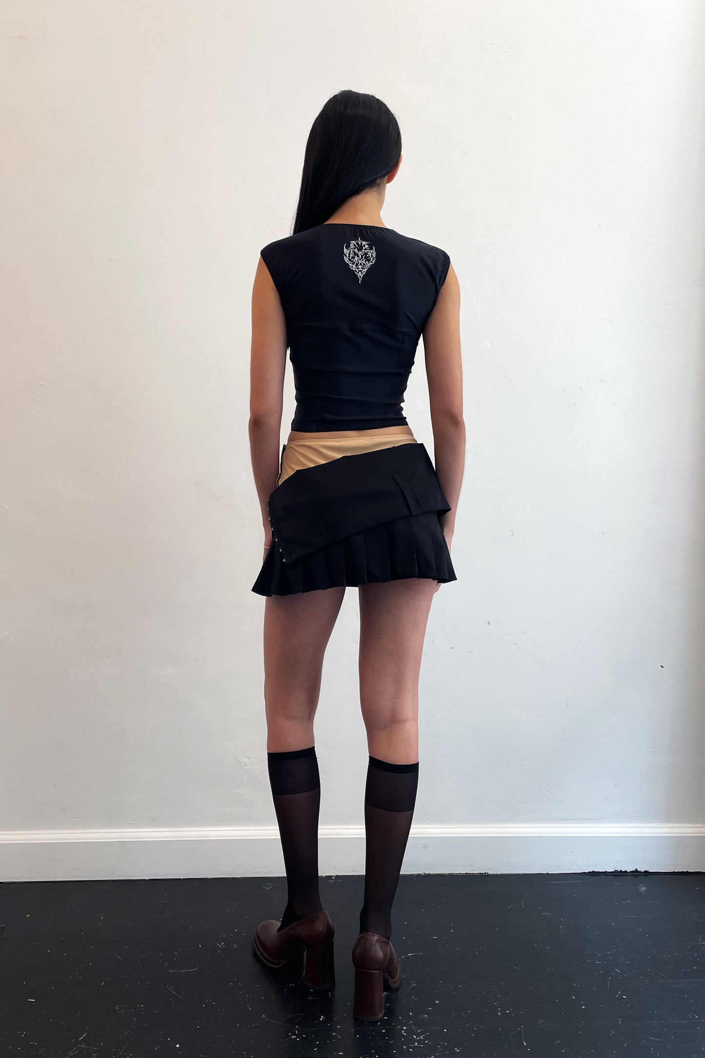 Drop Down Mini Skirt Black/Beige