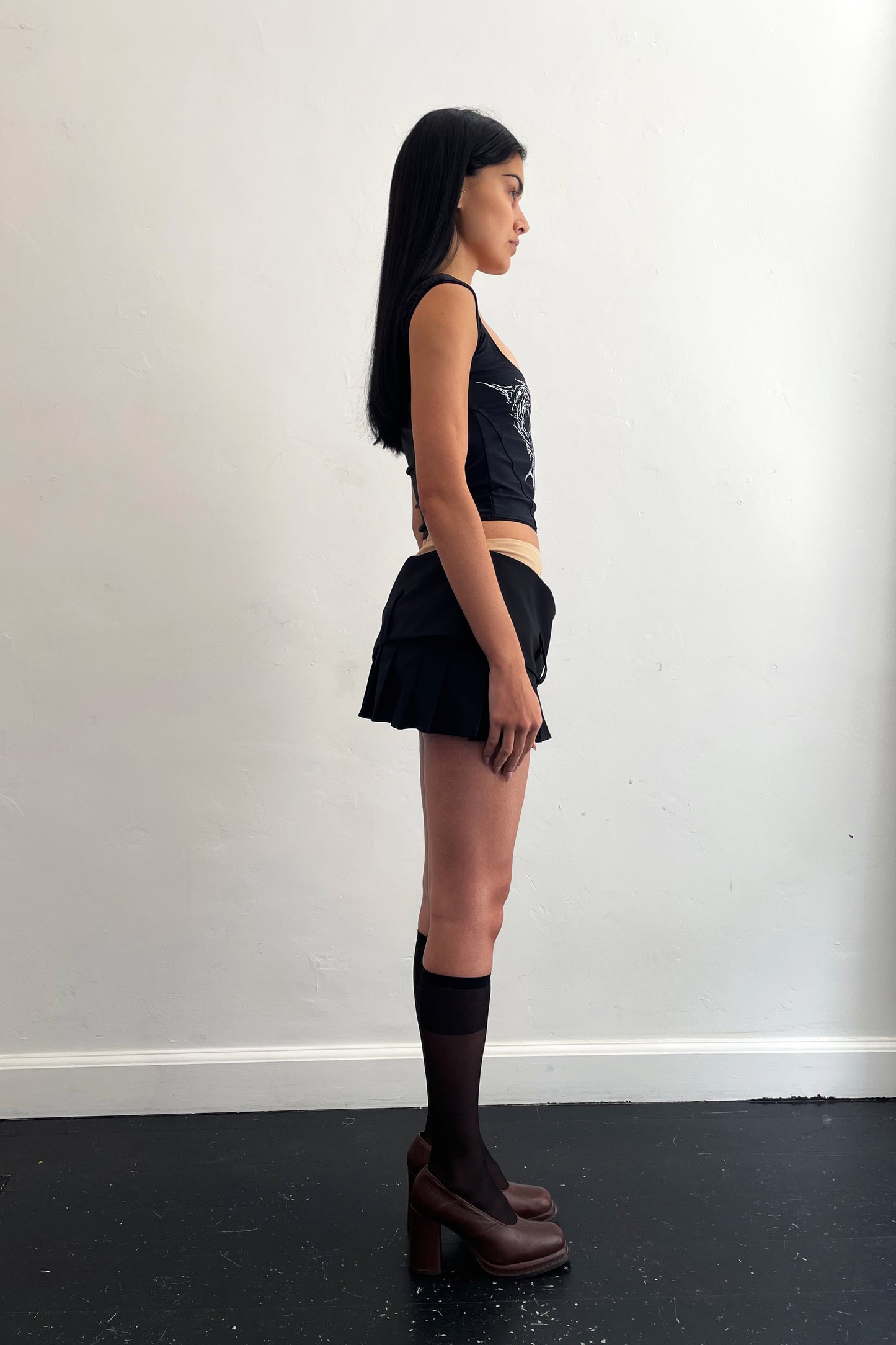 Drop Down Mini Skirt Black/Beige